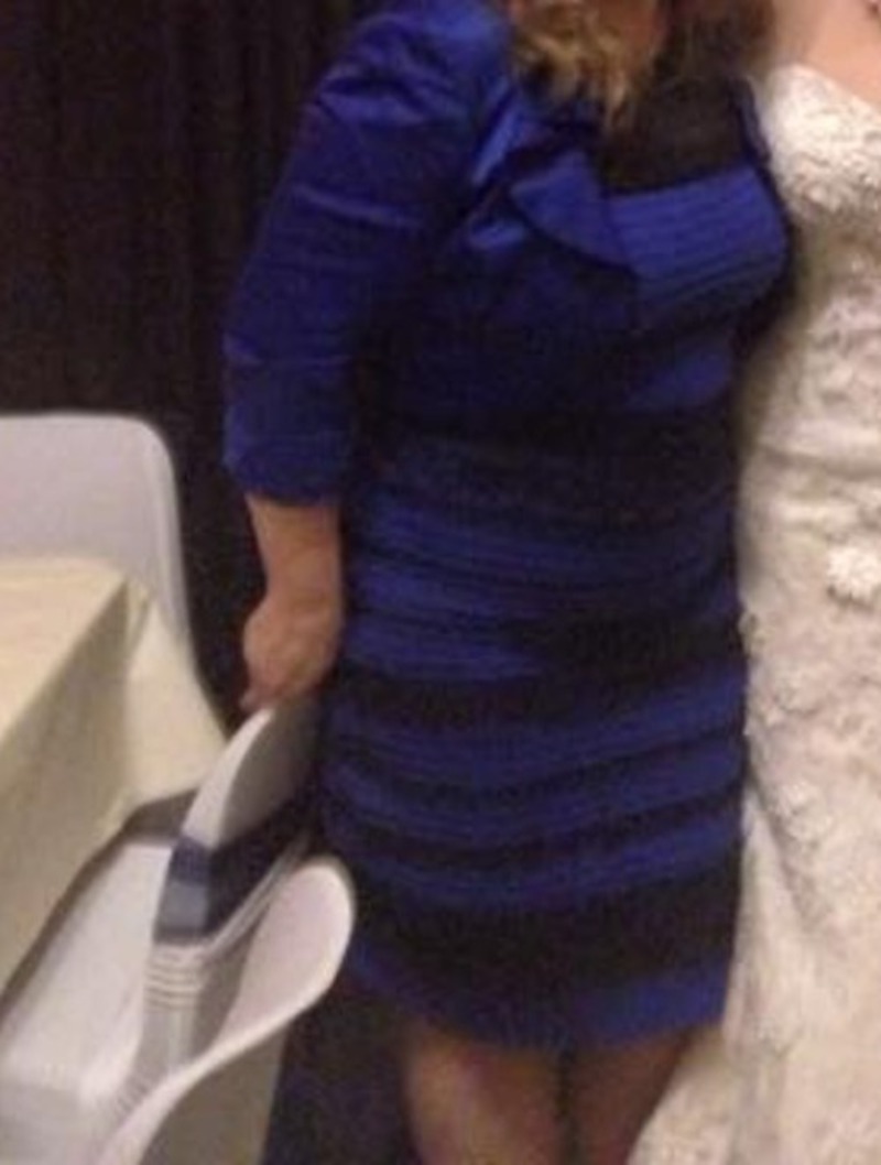 Illustration : Insolite : de quelle couleur est cette robe "qui a cassé internet" ?