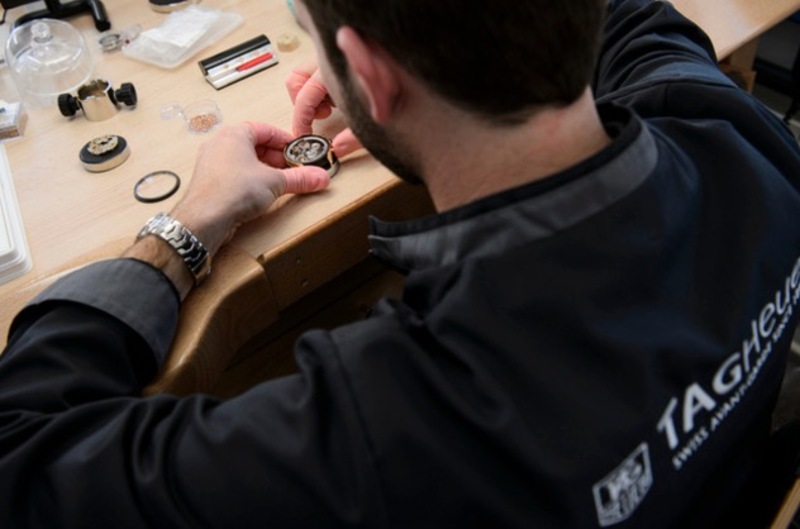 Illustration : Tag Heuer souhaite faire fabriquer 100% de sa montre connectée en Suisse