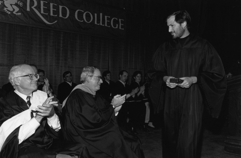 Illustration : L'université de Steve Jobs va (enfin ?) avoir un département informatique grâce à Microsoft