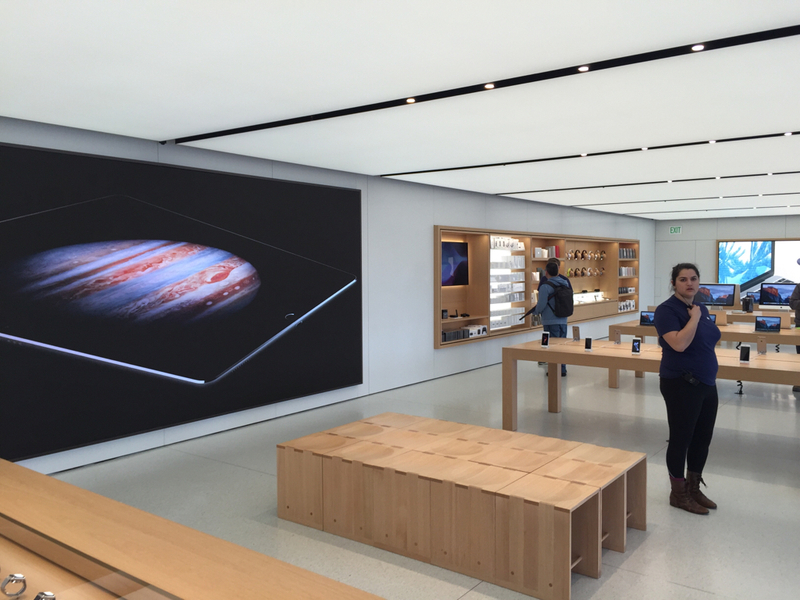 Illustration : Vous rêvez de goodies Apple officiels ? Rendez-vous au Company Store de Cupertino (photos)