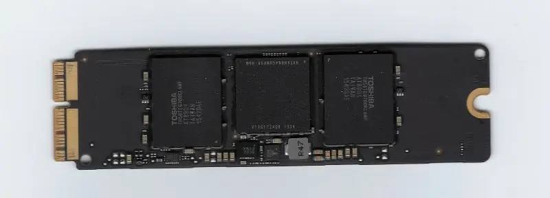 Et si le "petit" SSD du Fusion Drive des nouveaux iMac cachait une bête de course ?