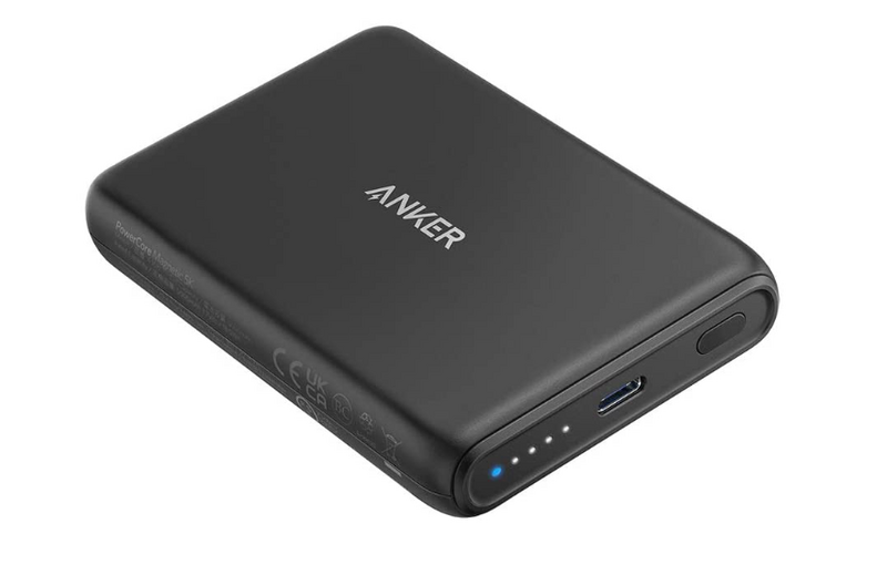 Illustration : La batterie magnétique d'Anker avec support est disponible à 59€ (version basique en promo à 35€)
