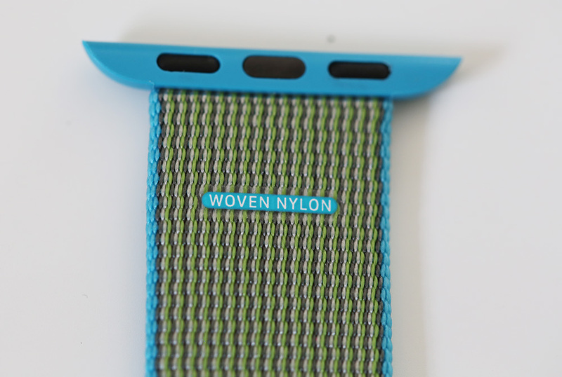 Illustration : Apple Watch : nos photos des bracelets en Nylon tissé Rose et Bleu Azur (feat. Romina)