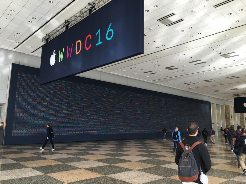 Illustration : Oh, le beau t-shirt de la #WWDC ! (Et plein d'autres photos en direct de San Francisco)