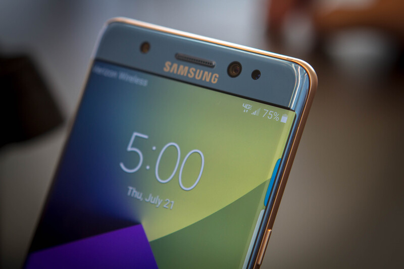 Illustration : Samsung présente le Galaxy Note 7 et le nouveau casque Gear VR