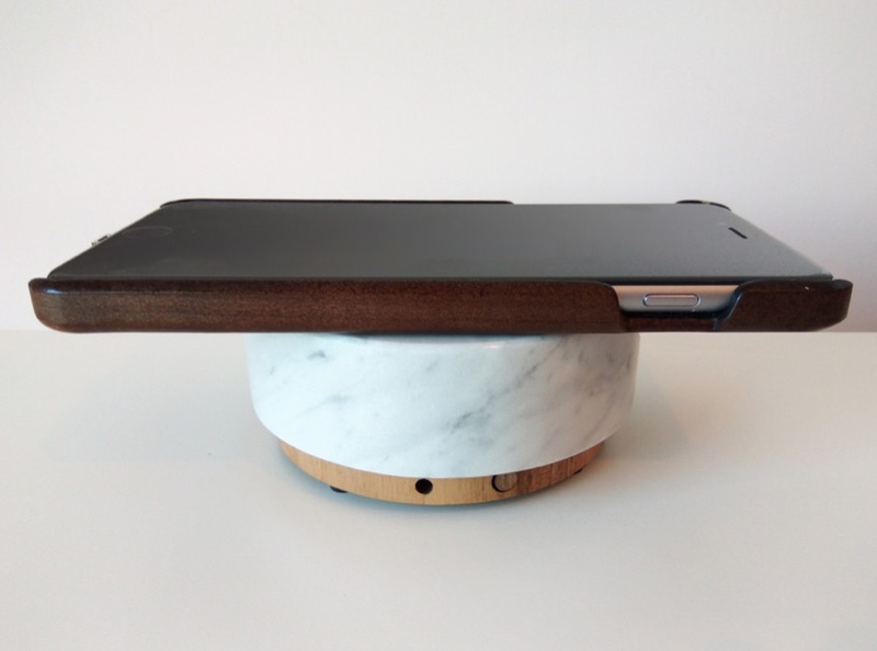 Illustration : Orée présente un kit de recharge à induction pour l'iPhone 7