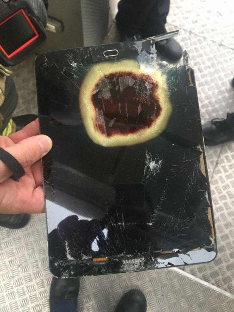 Illustration : Quel produit Samsung a forcé un avion à atterrir en urgence ?