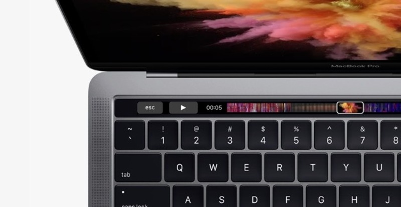 Illustration : MacBook Pro 2016 avec Touch Bar : la touche "Escape" est toujours accessible comme avant