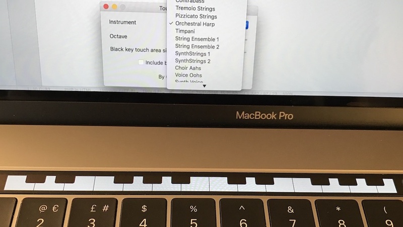 Illustration : MacBook Pro 2016 : la Touch Bar peut aussi jouer du piano