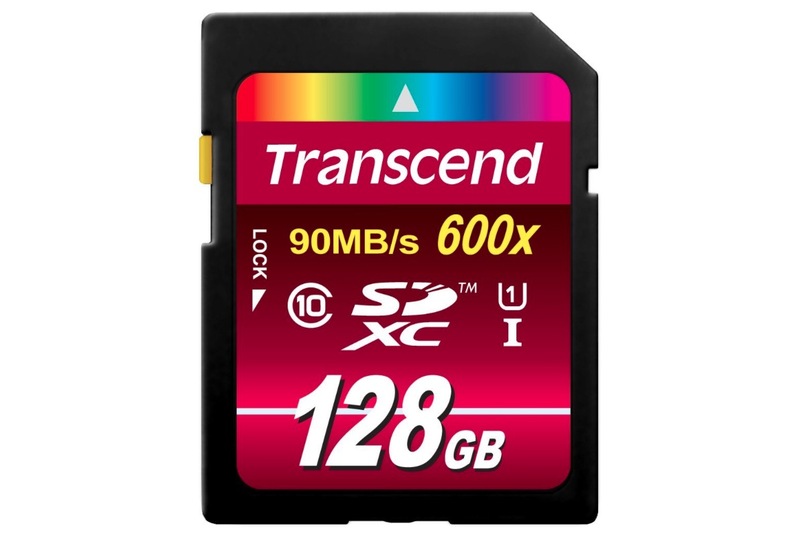 Illustration : Promos : objectif photo, clés Lightning, cartes SD SanDisk et Parrot Zik 3