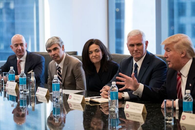 Illustration : Apple, Google, Facebook prépareraient une "lettre officielle" contre le décret anti-immigration