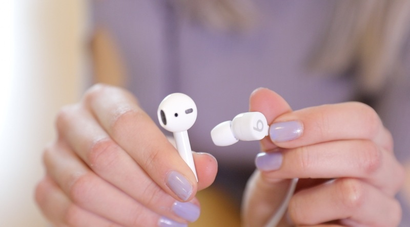Illustration : Test des BeatsX face aux AirPods : le match !