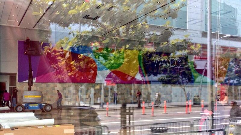 WWDC : les premières bannières flottent déjà sur le Moscone Center !