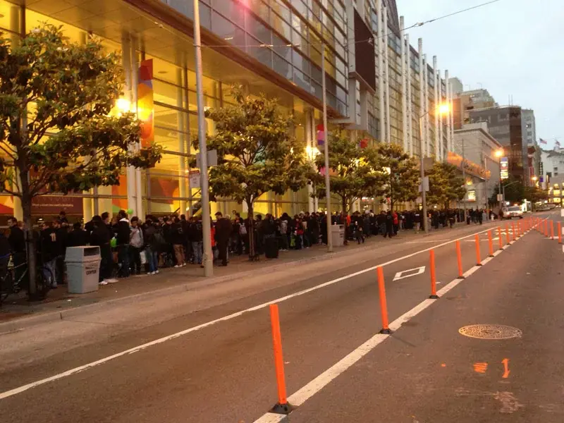 WWDC : le jour se lève sur le Moscone Center et la foule est impressionnante !