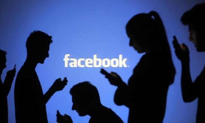 Illustration : Facebook supprime 30 000 faux comptes en France