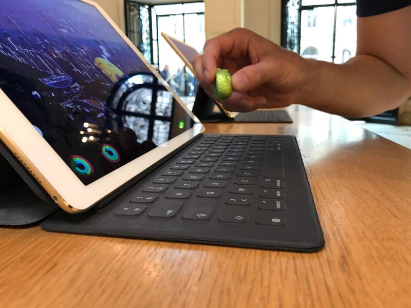 Illustration : L'image du jour : il y a des oeufs cachés à l'Apple Store Opera !