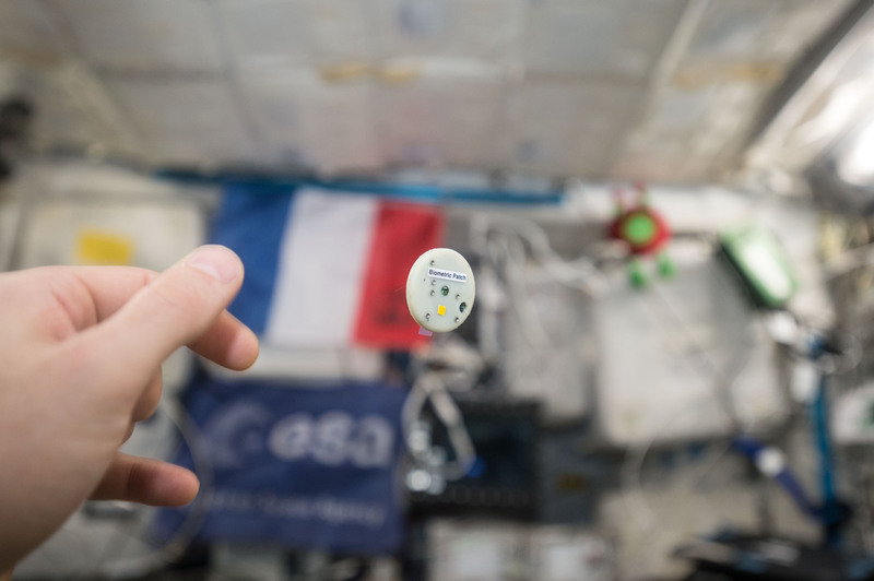 Illustration : Exclusif : que peut bien faire Thomas Pesquet avec son iPad sur l'ISS ?