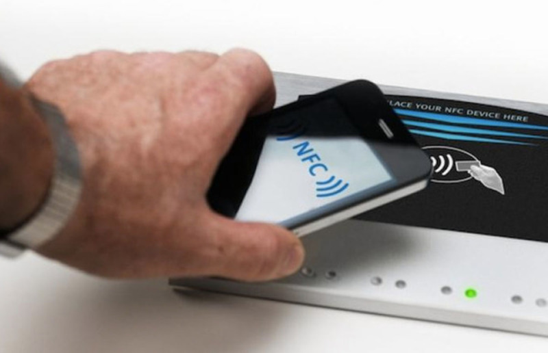 Illustration : Air France utiliserait la puce NFC de l'iPhone pour son passeport numérique