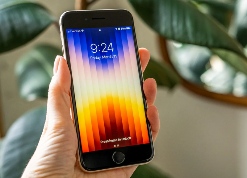 Revue de presse iPhone SE 2022 : des performances d'aujourd'hui, un look d'hier
