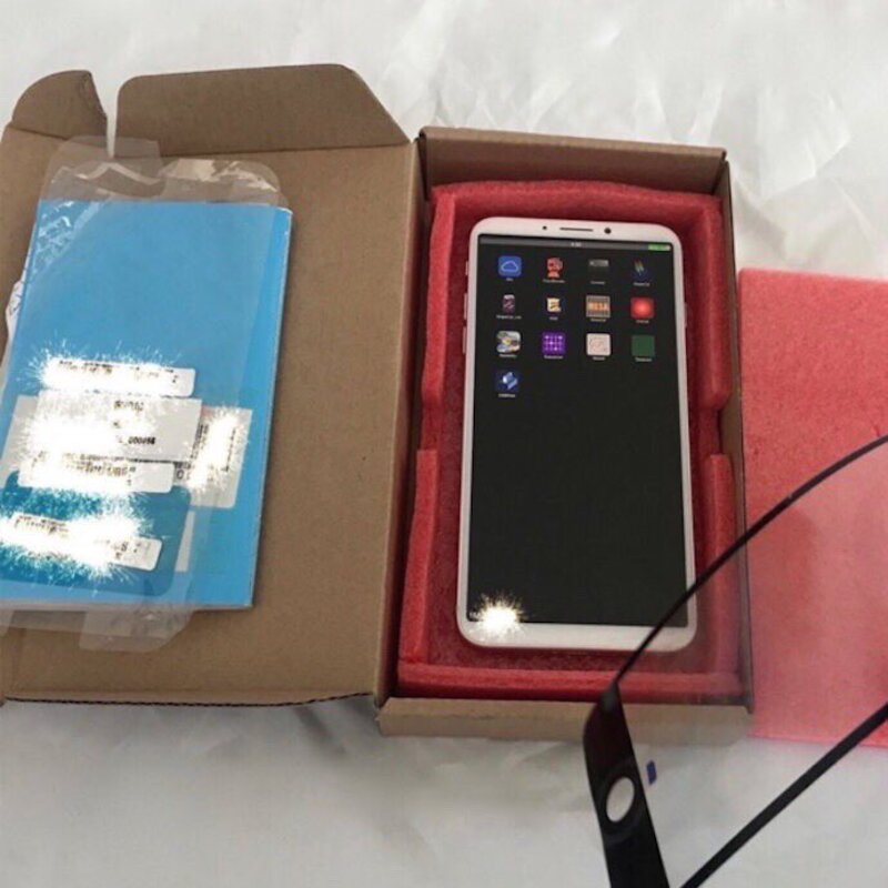 Illustration : iPhone 8 : un prototype supposé fait surface (mais ne dévoile probablement pas le design final)