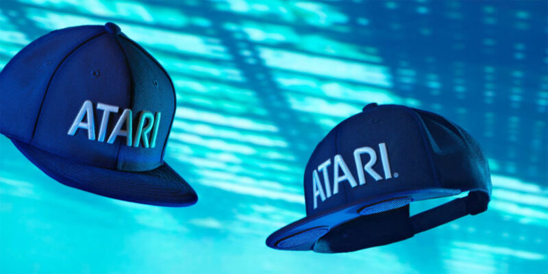 Illustration : Atari intègre des haut-parleurs haute fidélité et un micro dans une casquette