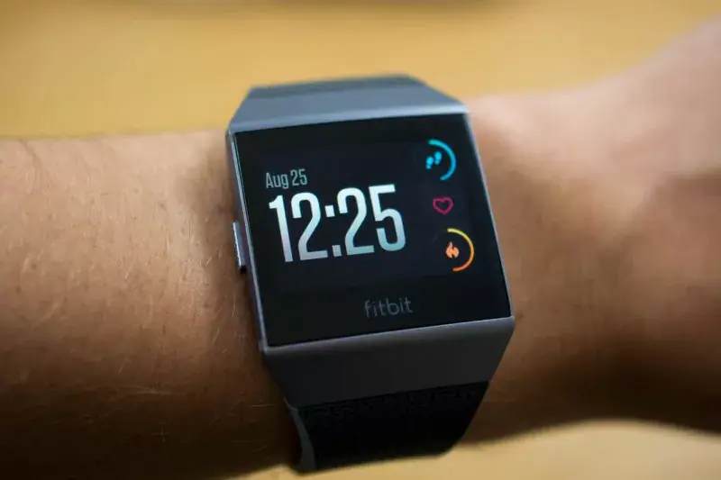 Ionic : Fitbit officialise sa nouvelle smartwatch