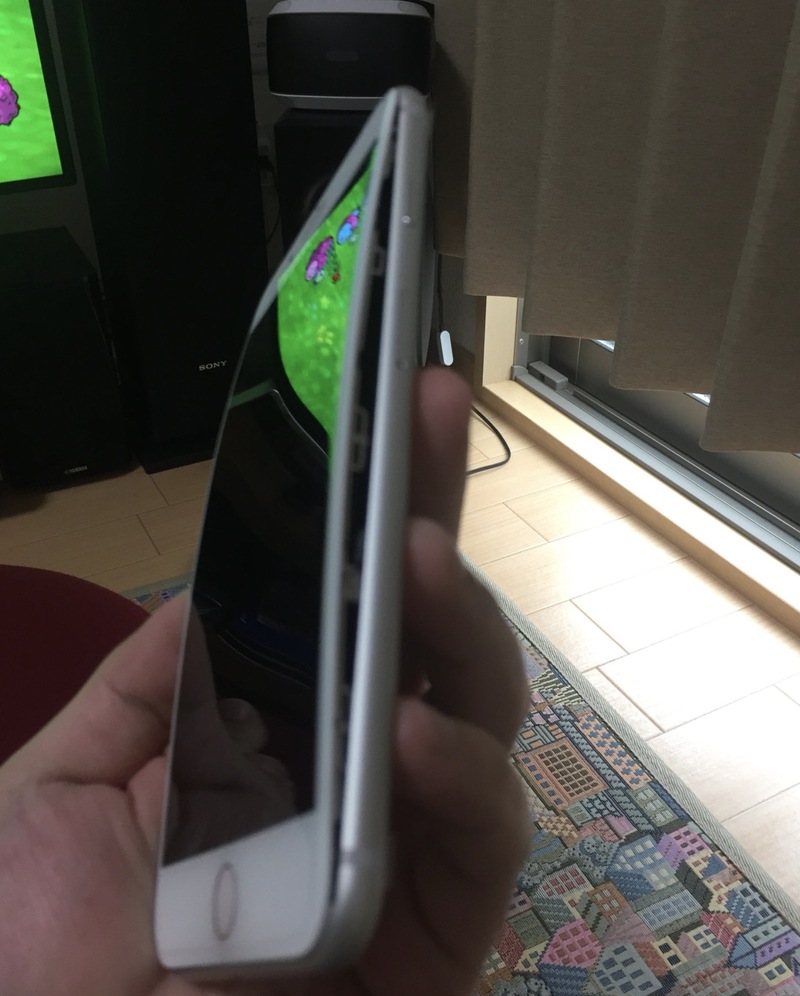 Illustration : Oups ! Certains iPhone 8 s'ouvriraient en deux pendant la charge ! (photos)