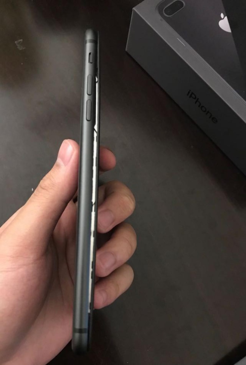 Illustration : Des batteries d'iPhone 8 plus qui continuent de s'ouvrir...