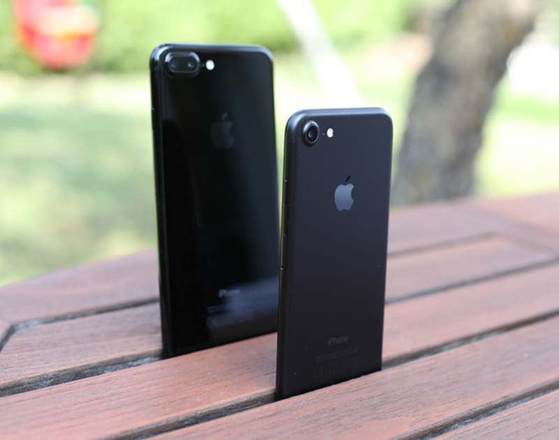 Illustration : Les iPhone 7 et 7 Plus au sommet des ventes de smartphones jusqu'à l'été 2017
