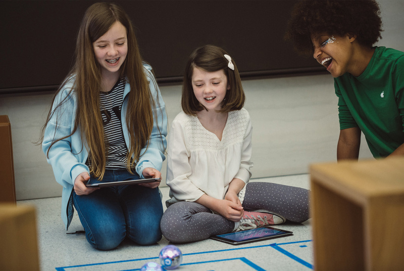 Illustration : Semaine européenne du code : des séances de programmation gratuites dans les Apple Store