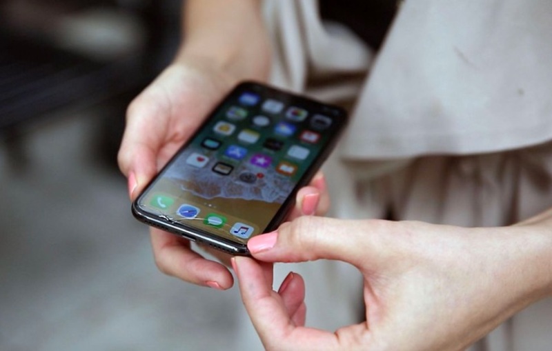 Illustration : iPhone X : brisé dès la première chute, un autre témoignage de sa fragilité