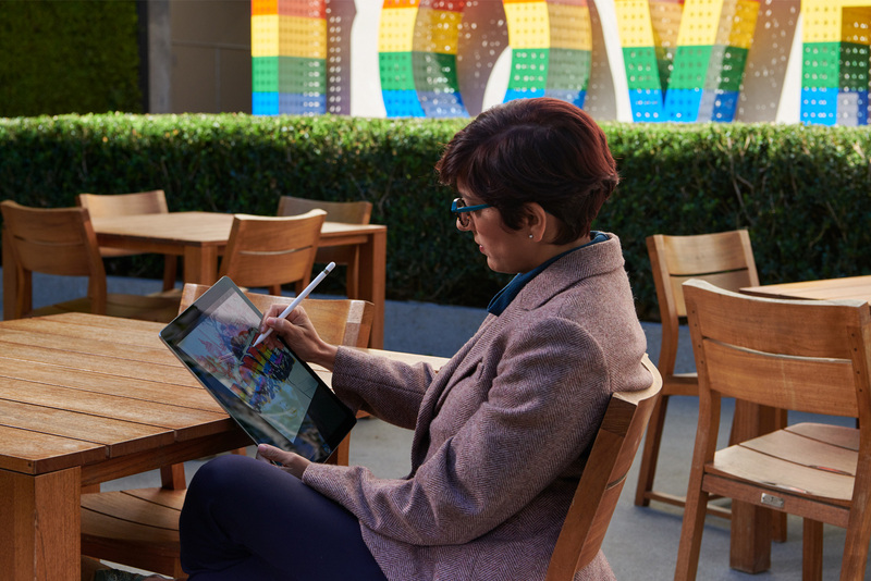 Illustration : 4 artistes remarqués par Apple et qui utilisent l'iPad Pro pour dessiner