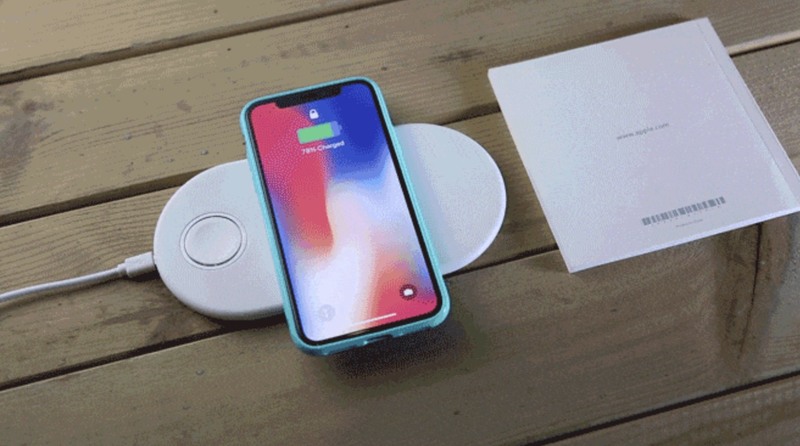 Illustration : Le Funxim ressemble au AirPower et charge iPhone et (n'importe quelle) Apple Watch