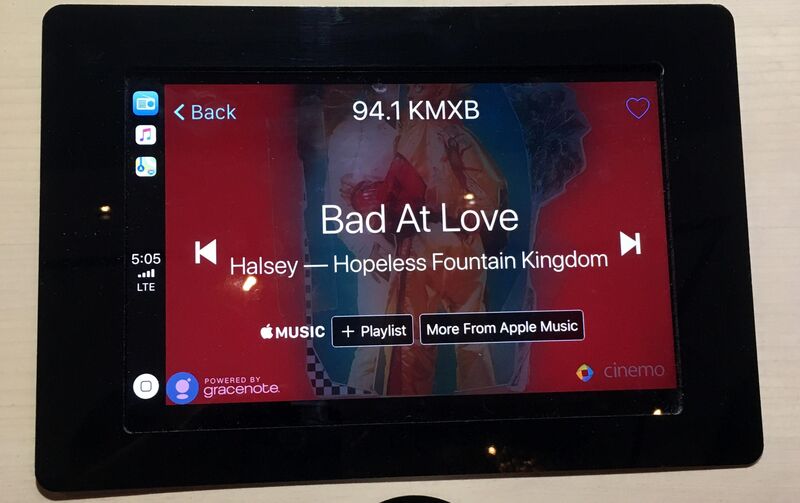Illustration : Les radios FM bientôt sur CarPlay avec Gracenote