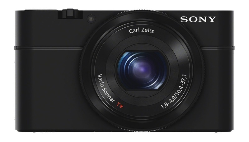 Illustration : Promos : Harmony Hub, enceintes UE, cartes mémoire, APN Sony et protection pour Siri Remote