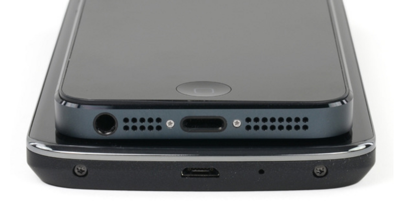 Illustration : Android : le Nexus 4 démonté, le HTC DNA testé