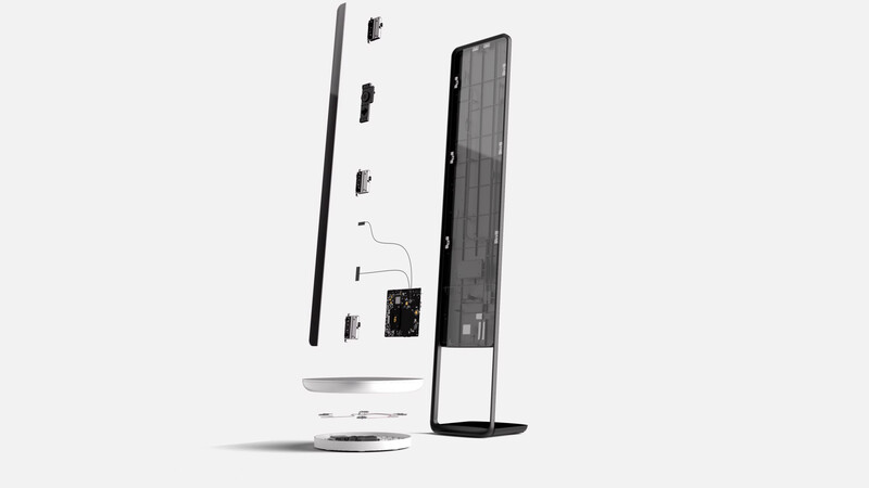 Illustration : Insolite : tout nu devant son miroir (avec son iPhone) !