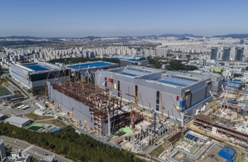 Illustration : Samsung rejoint TSMC, et commence à produire ses puces en 7 nm