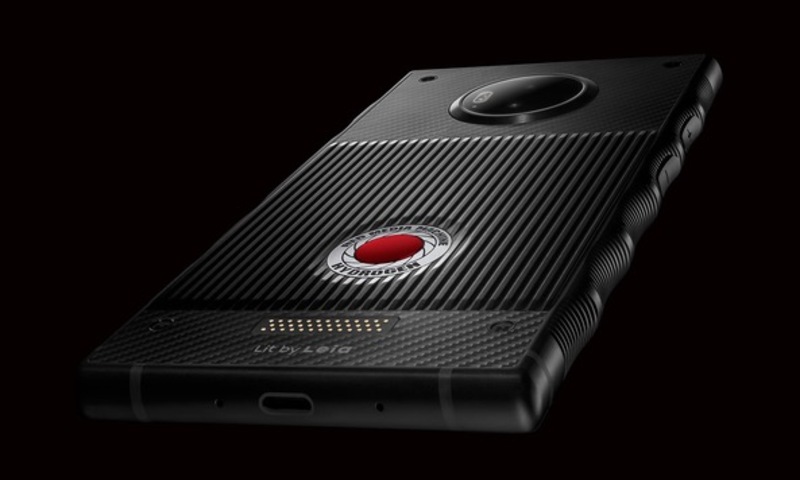 Illustration : RED Hydrogen One : des premiers tests décevants pour le téléphone holographique