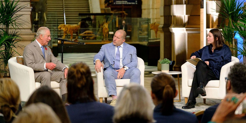 Jony Ive discute création et durabilité avec le Prince Charles !