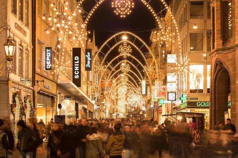 Illustration : En Suisse, Apple n'aime pas les décorations de Noël de la ville de Bâle