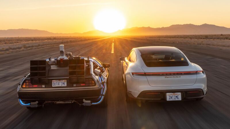 Illustration : VE : un mode sentinelle à distance (Tesla), et Porsche de Retour vers le Futur
