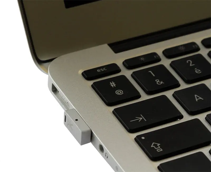 Une clef USB invisible pour votre Macbook Air/Pro