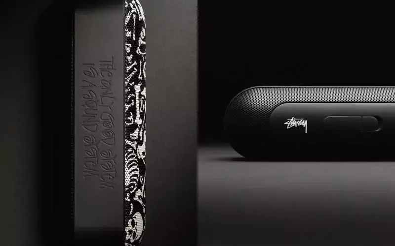 Un baroud d'honneur pour la Beats Pill+, habillée par Stüssy