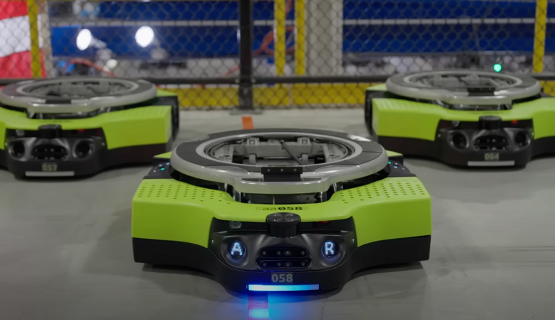 Amazon montre ses robots autonomes capables d'évoluer au milieu des employés