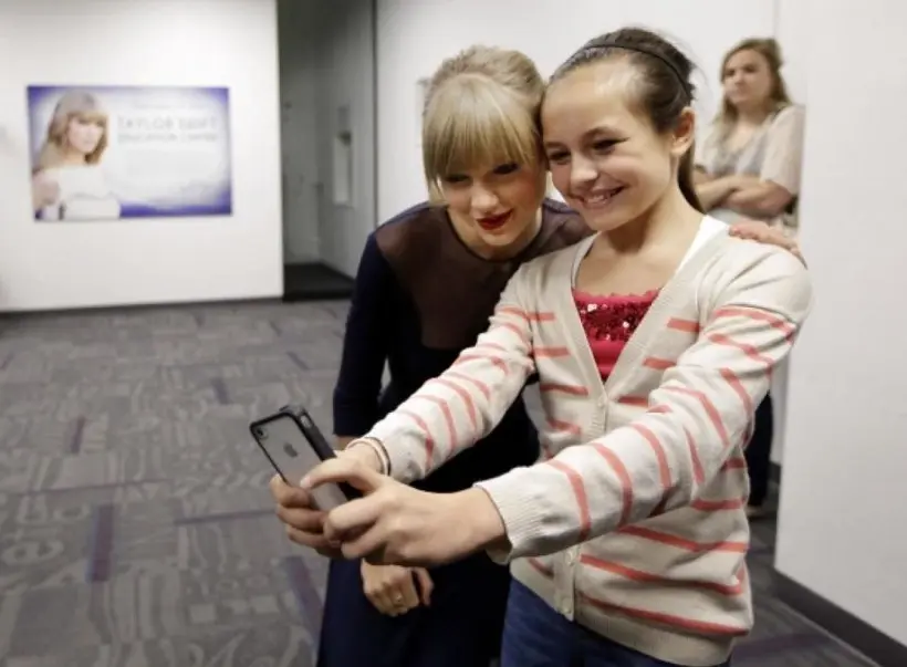 L'iPhone a tué les autographes selon Taylor Swift