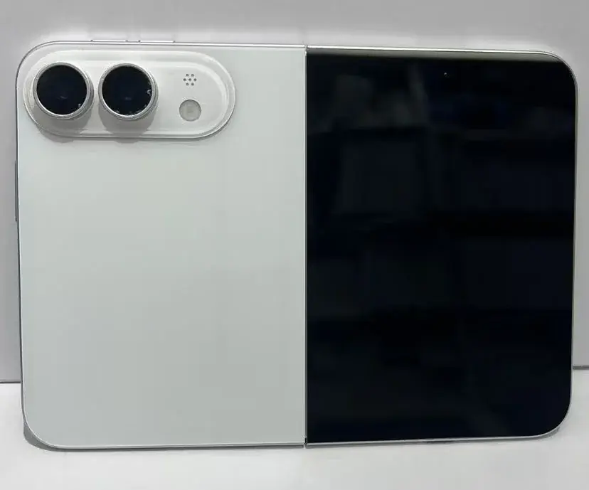 iPhone Ultra