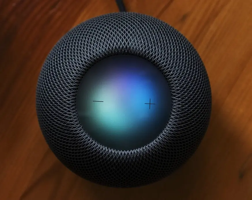 Revue de presse HomePod mini : une enceinte connectée au coffre surprenant ?