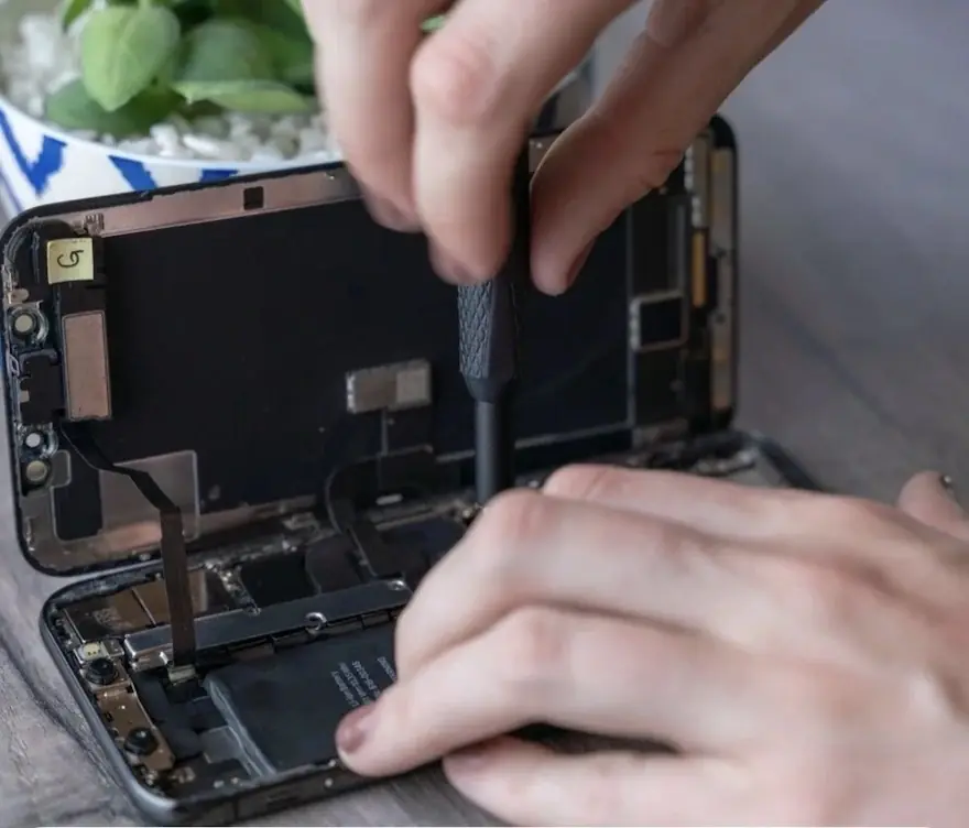 Votre batterie va-t-elle bientôt lâcher ? La nouvelle app d'iFixit vous donne (enfin) la réponse