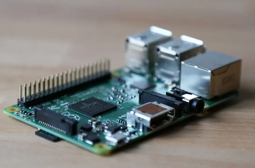 Prise en main du Raspberry Pi 2, un véritable petit ordinateur à 40€